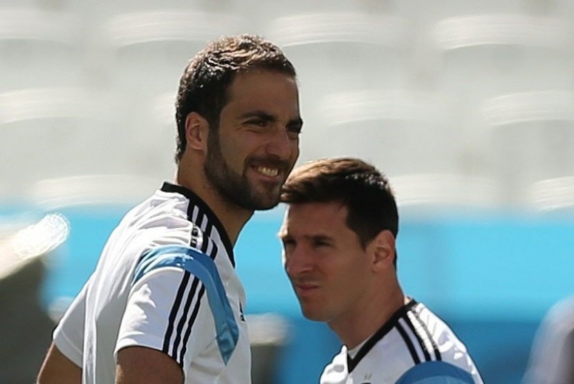 Pelatih Argentina Duetkan Messi-Higuain Saat Lawan Brasil 